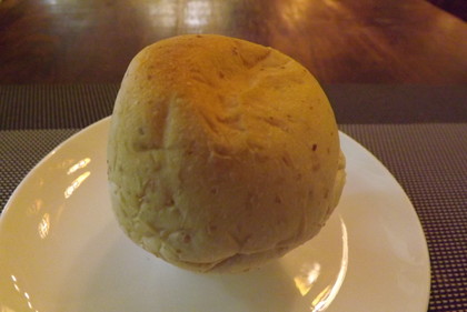 付け合わせのパン